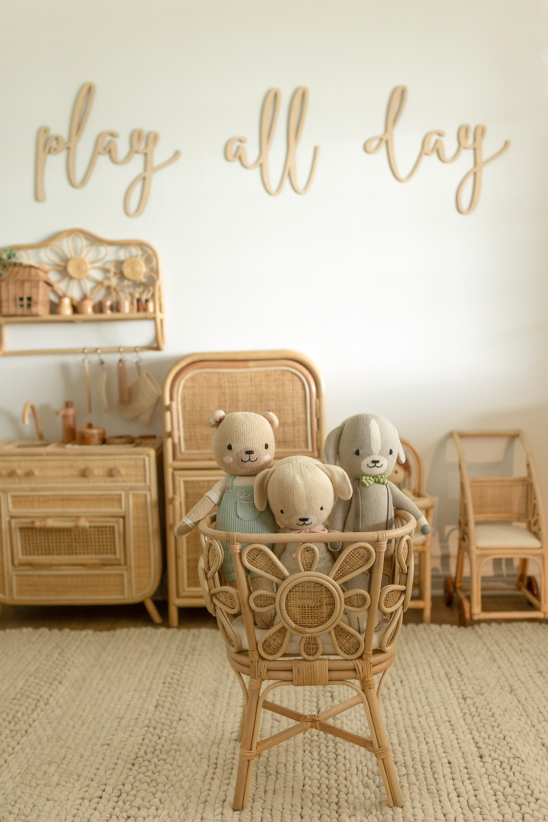 Daisy Dreams Doll Bassinet