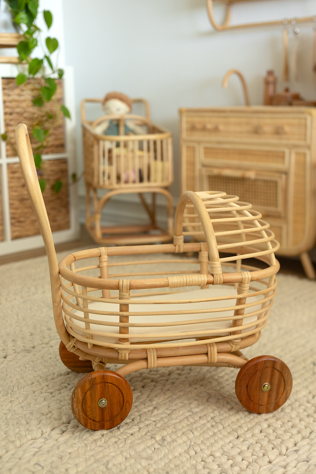 Kendall Doll Pram