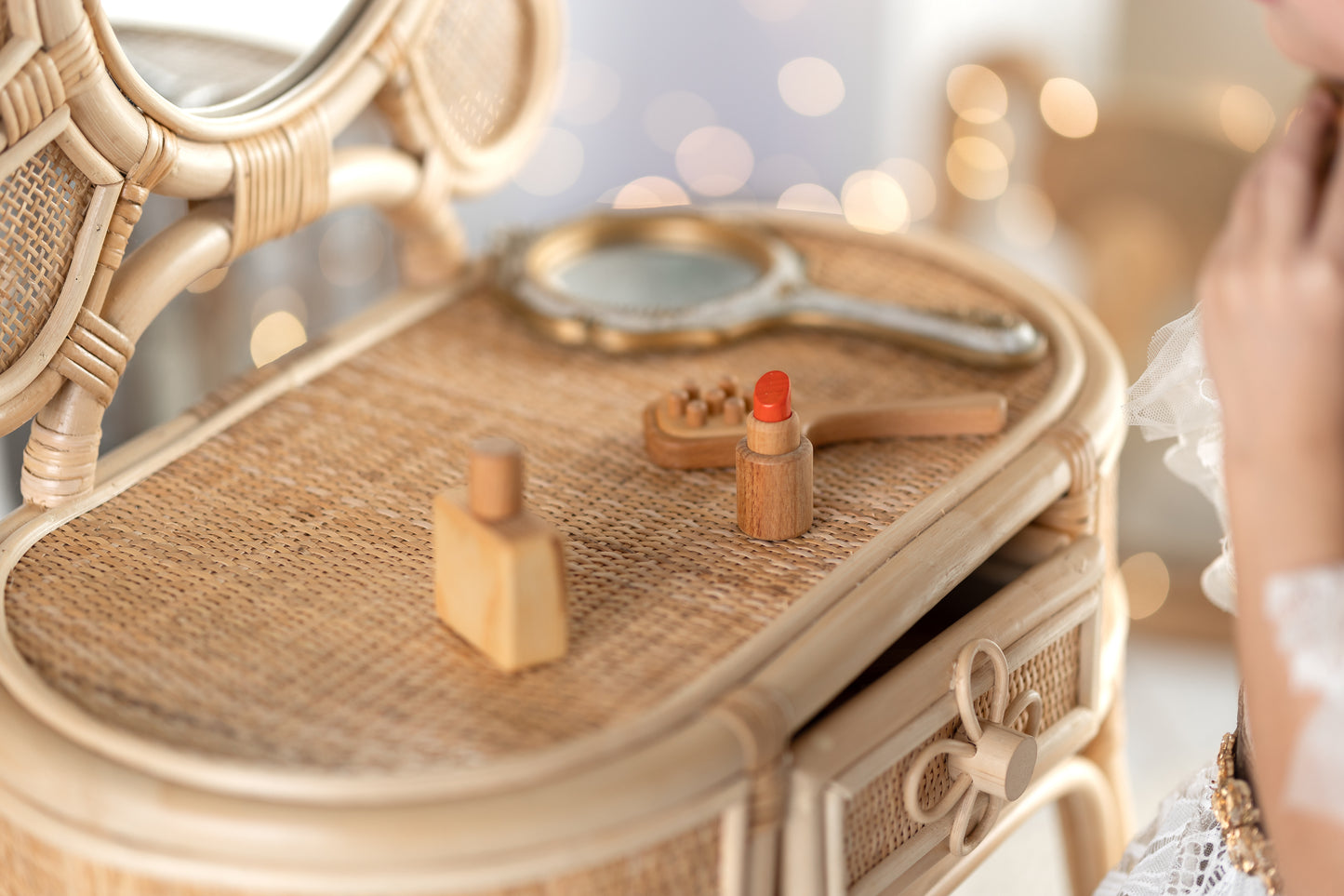 Wooden Salon Accessory Set