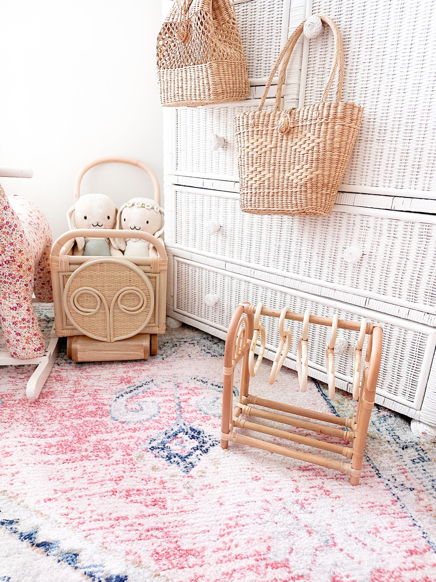 Ariana Doll Clothing Rack (Hangers Not Included)
