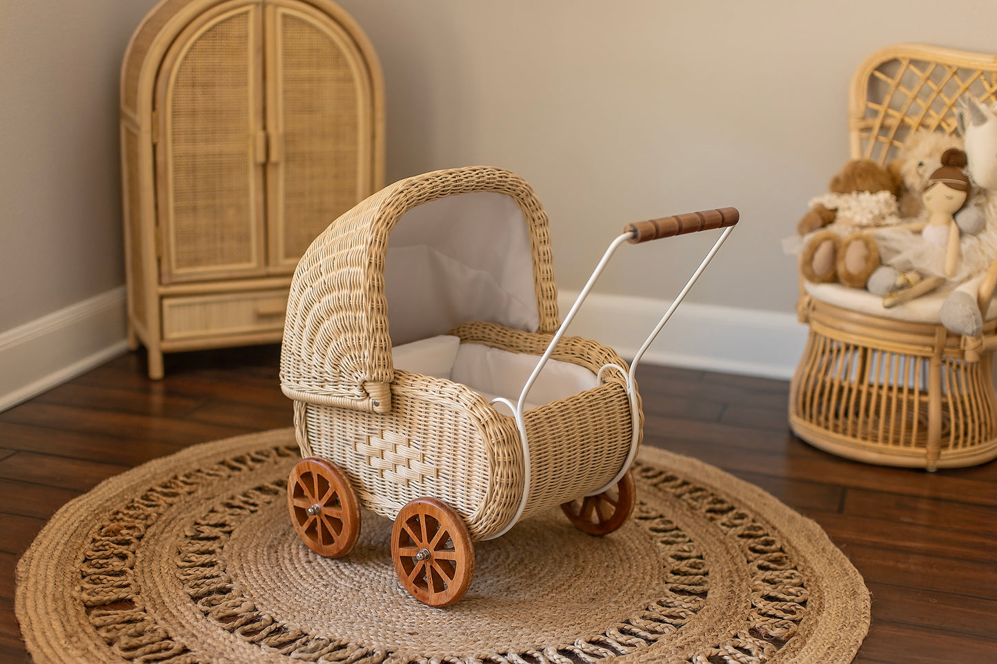 Ava Doll Pram