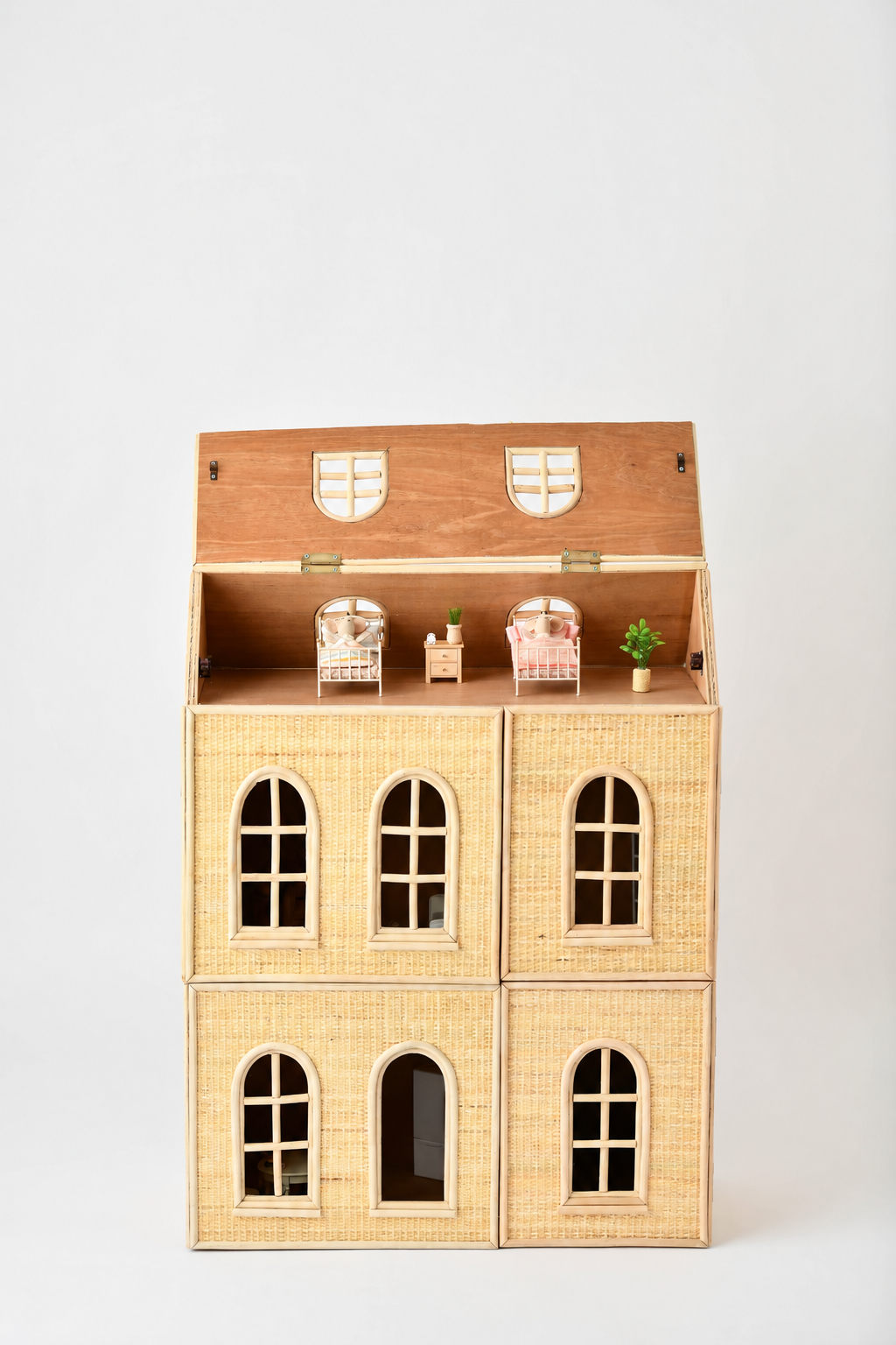 Mollyanna Dollhouse