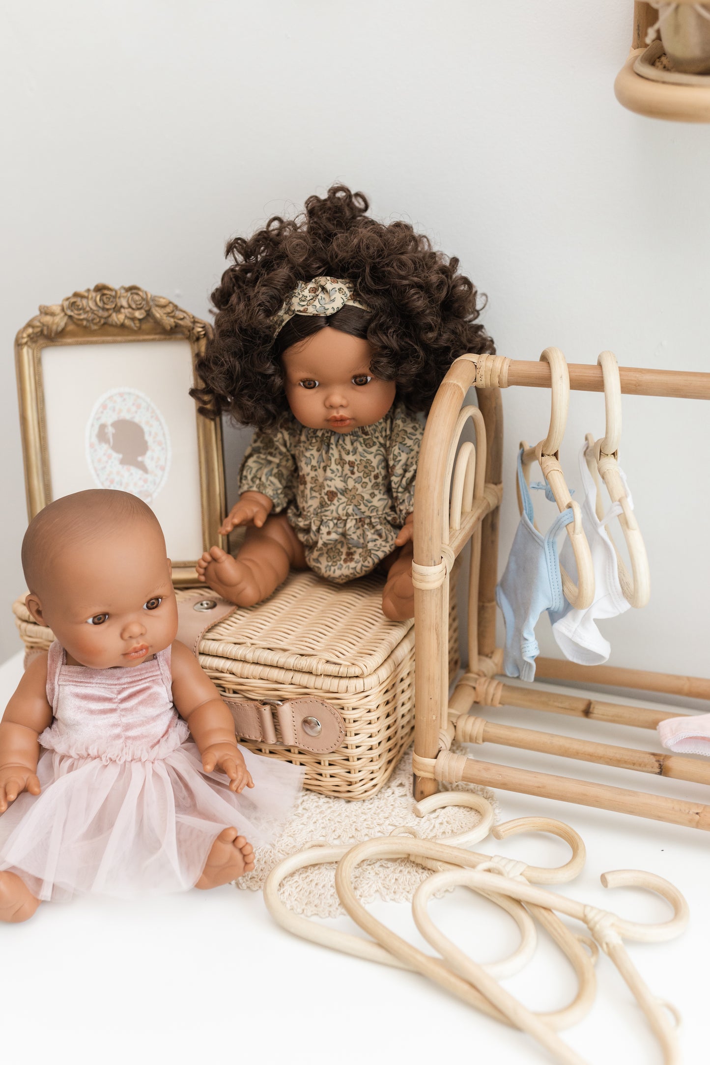 Ariana Doll Clothing Rack (Hangers Not Included)