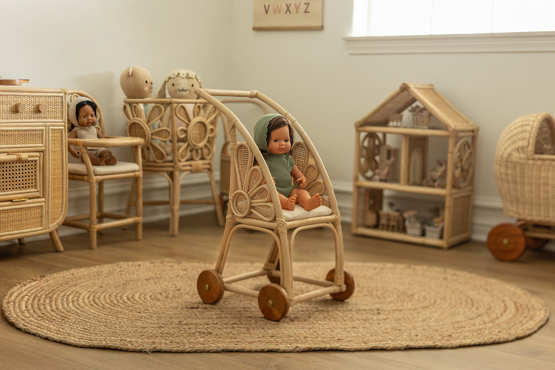 Blossom Delight Doll Stroller – Lila & Leo