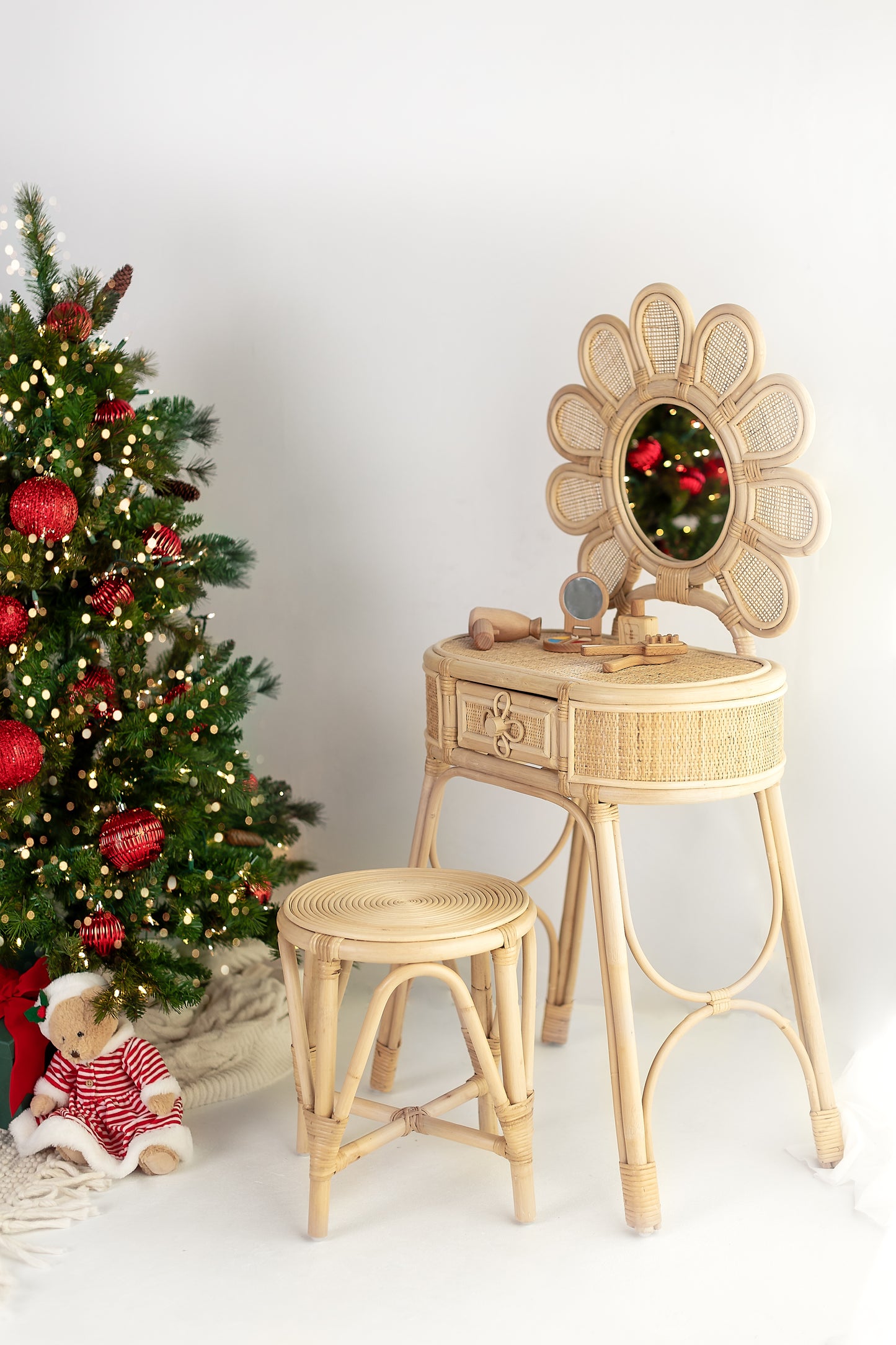 Delightful Daisy Children's Vanity Set