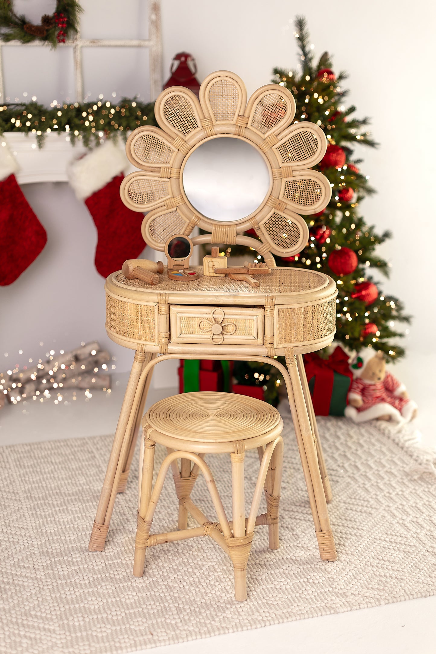 Delightful Daisy Children's Vanity Set