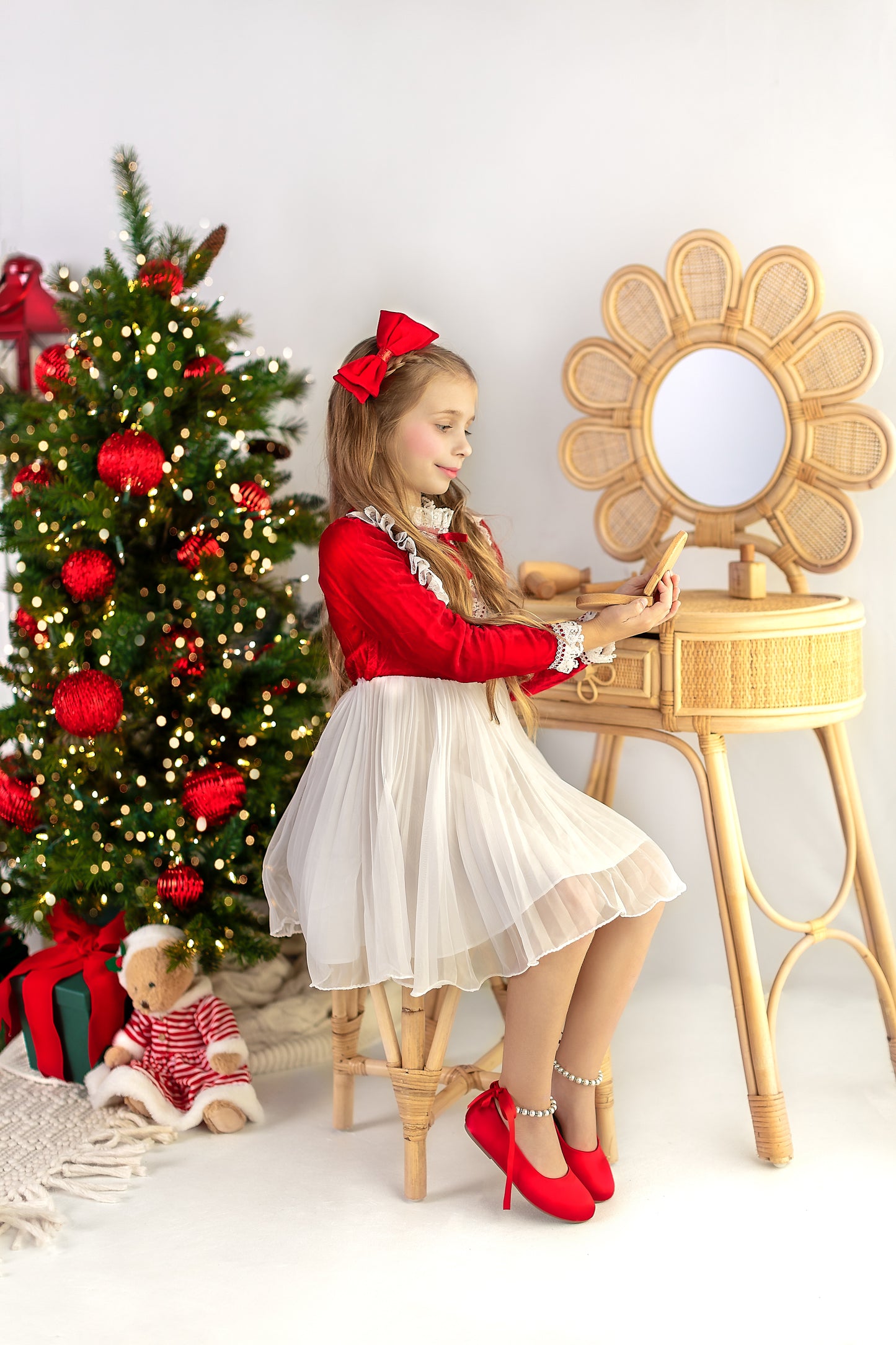 Delightful Daisy Children's Vanity Set