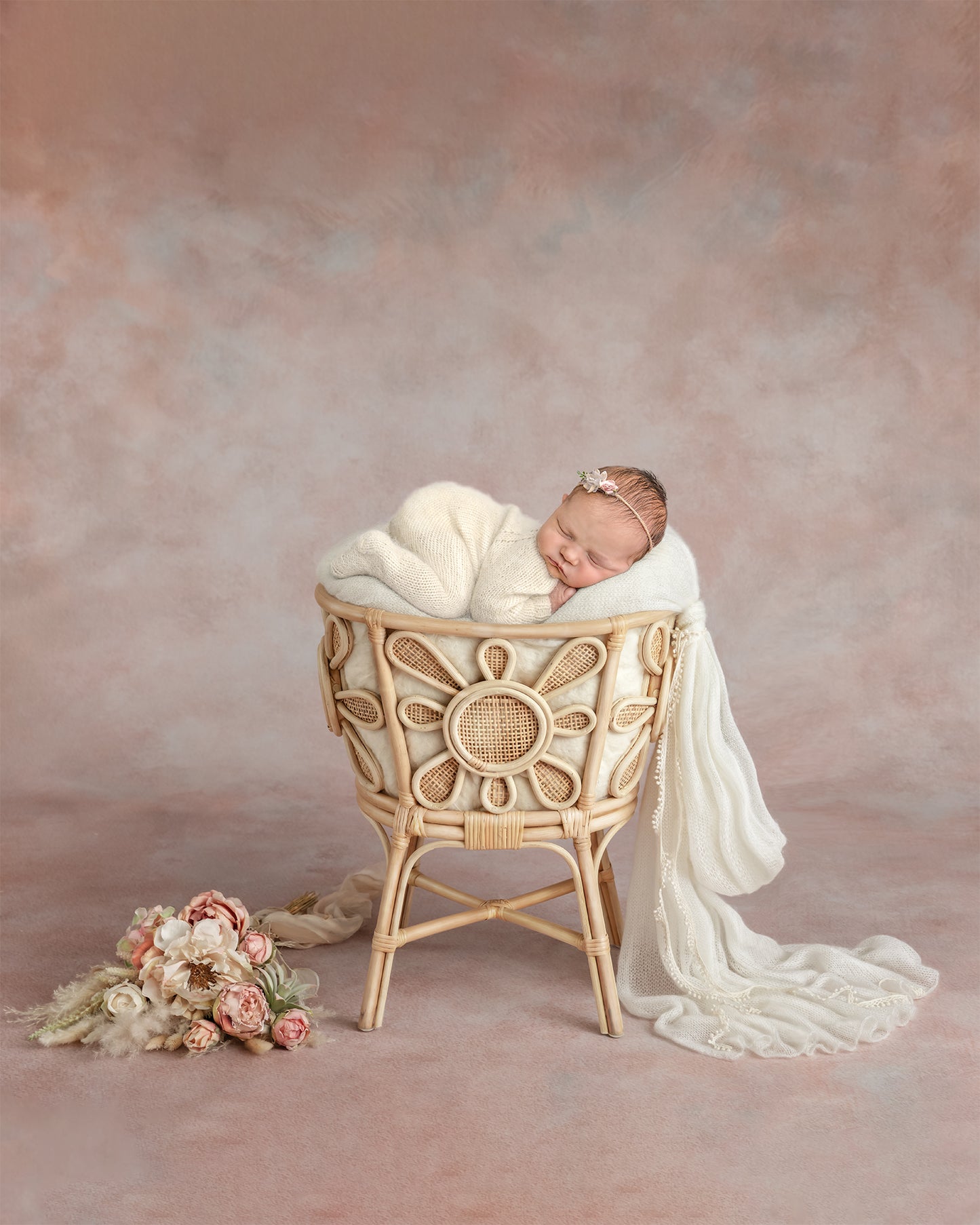 Daisy Dreams Doll Bassinet