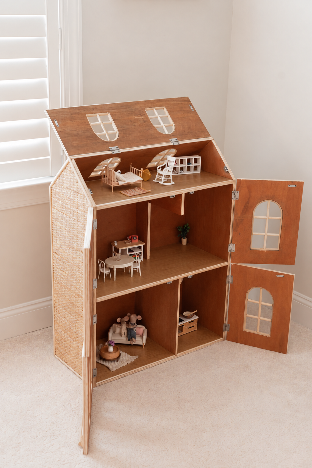 Mollyanna Dollhouse