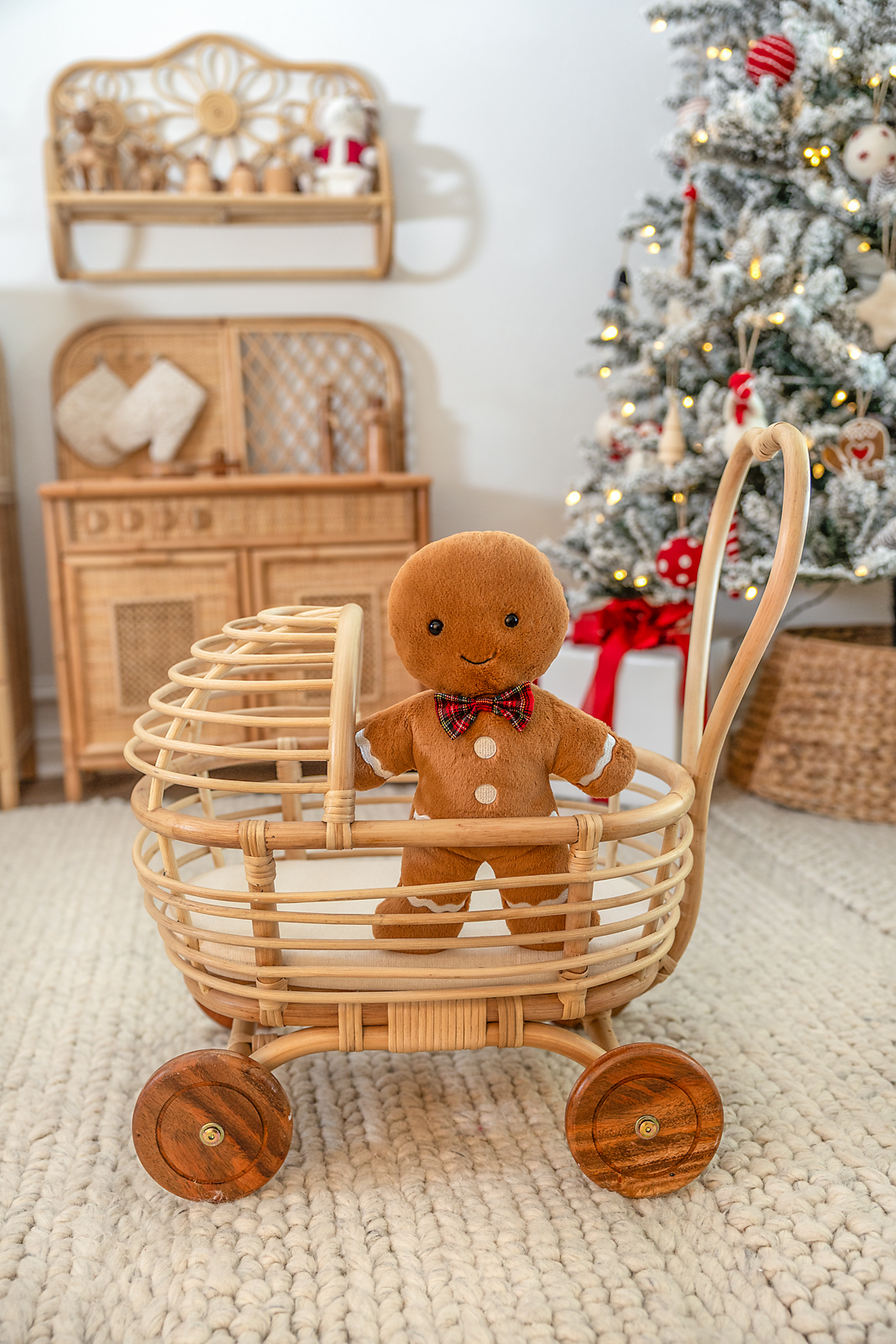 Kendall Doll Pram