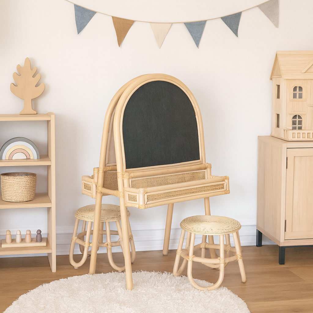 Leo's Learning Station