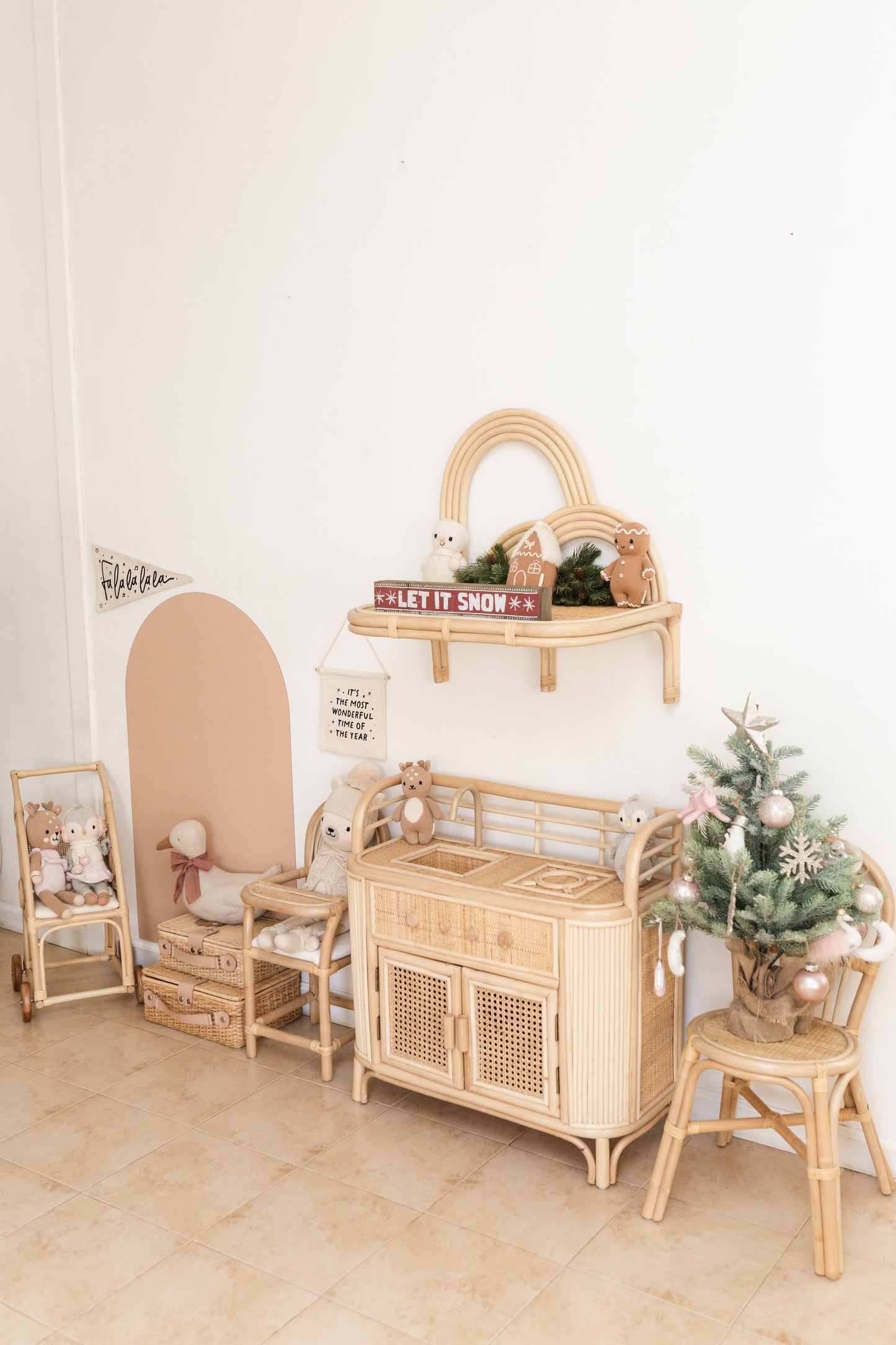 Gourmet Grove Kitchenette