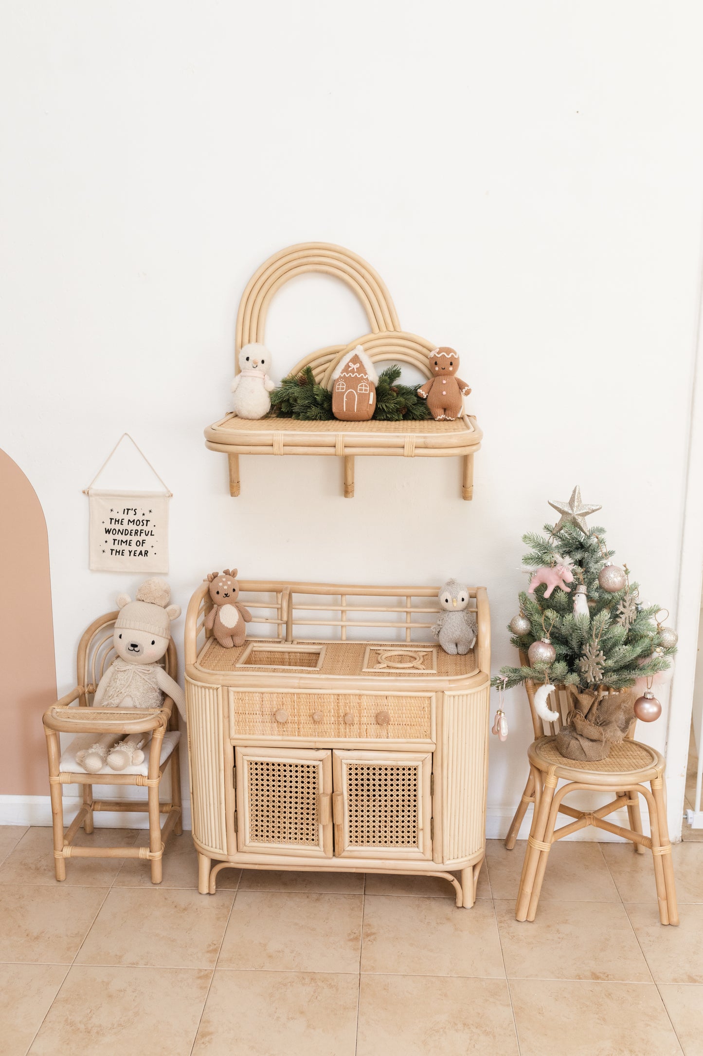 Gourmet Grove Kitchenette