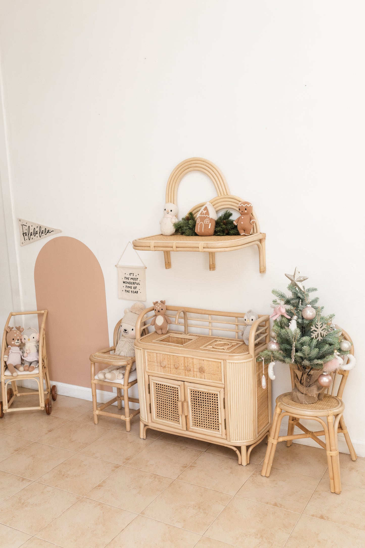 Gourmet Grove Kitchenette