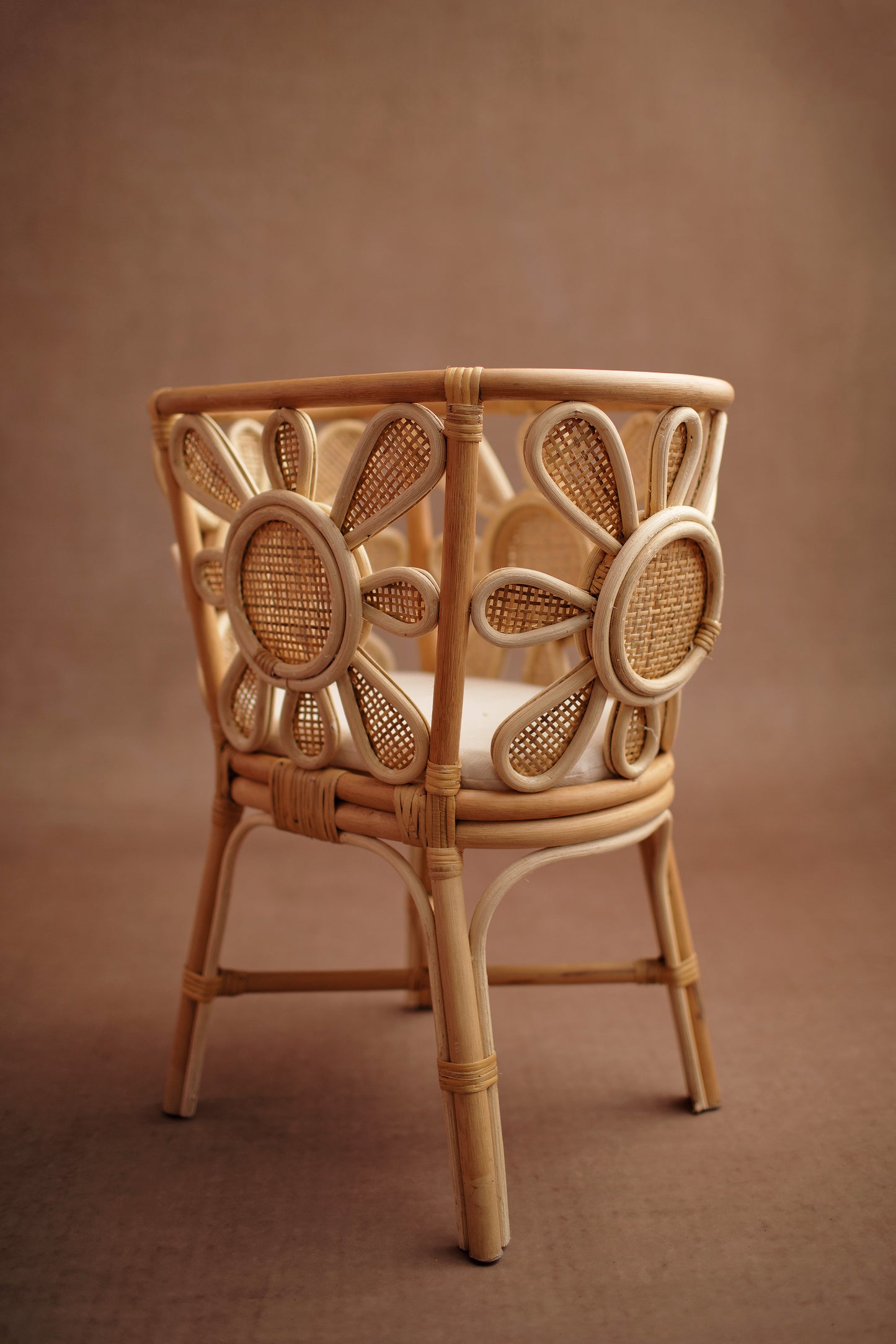 Daisy Dreams Doll Bassinet